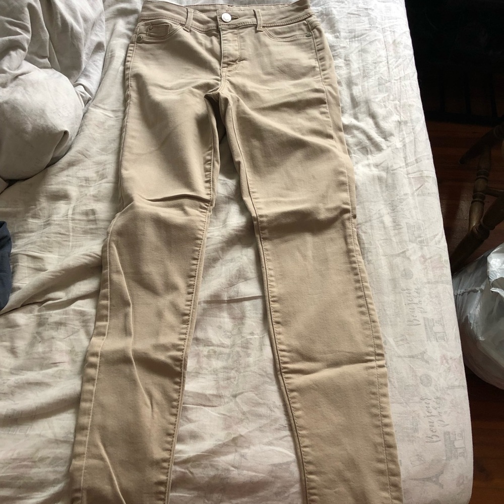 Khaki colored jeggings